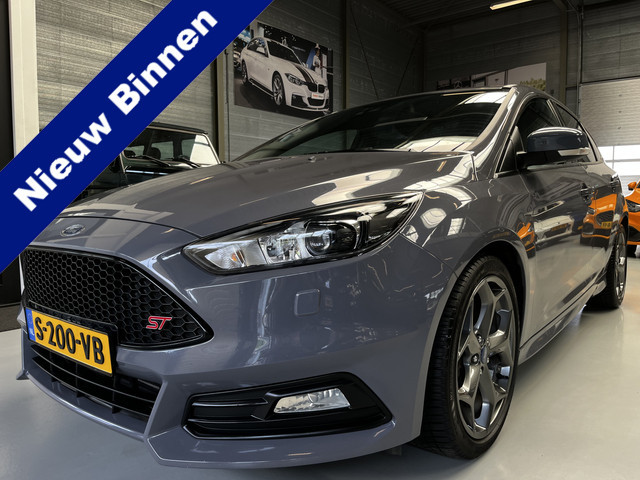 Ford Focus 2015 Benzine