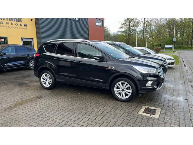 Ford Kuga 2018 Benzine
