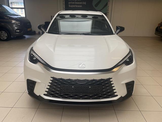 Lexus LBX