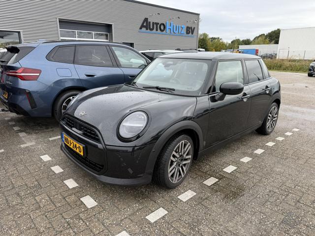 Mini Mini 2025 Benzine