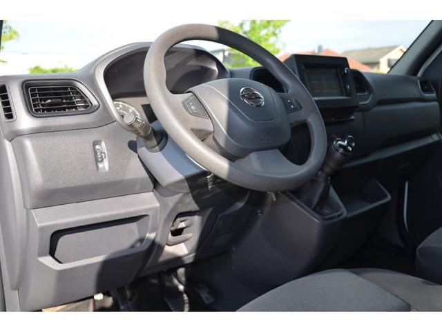 Nissan Interstar