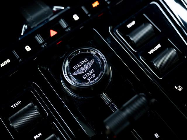 Aston Martin DBX