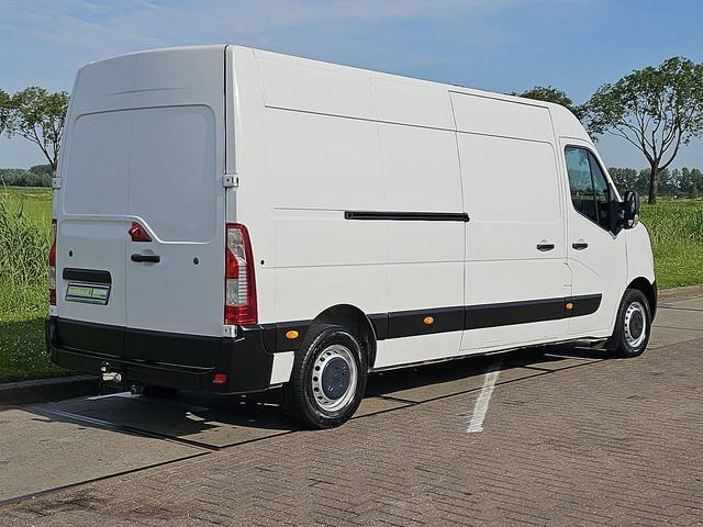 Nissan NV400