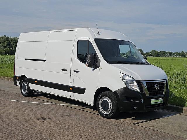 Nissan NV400