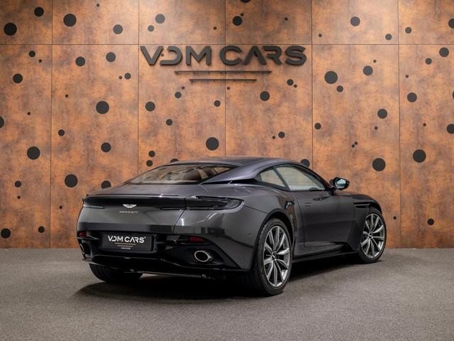 Aston Martin DB11