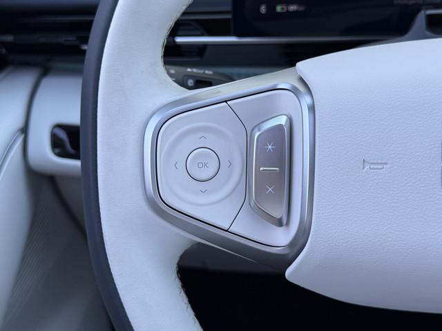 Geely E5