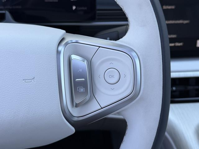 Geely E5