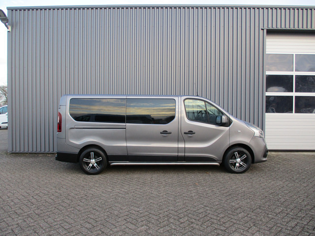 Nissan NV300