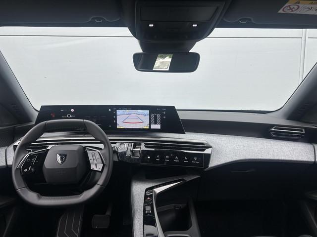 Peugeot E-5008