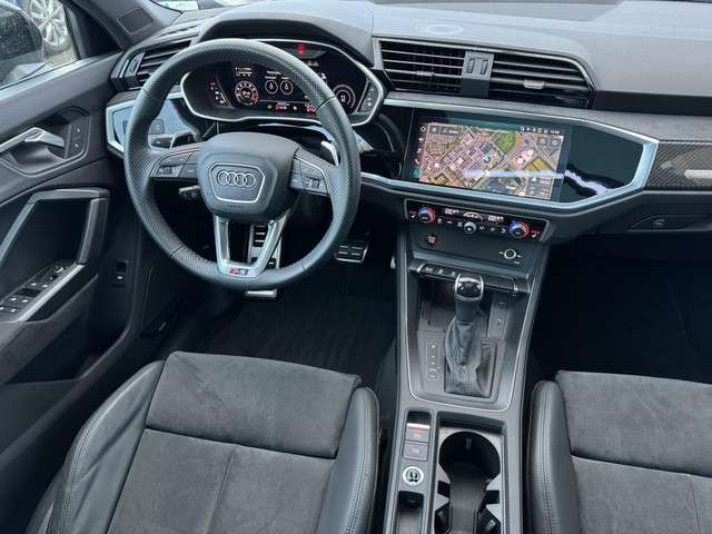 Audi RSQ3