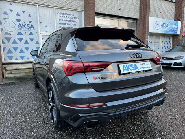 Audi RSQ3