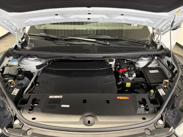 Peugeot E-3008
