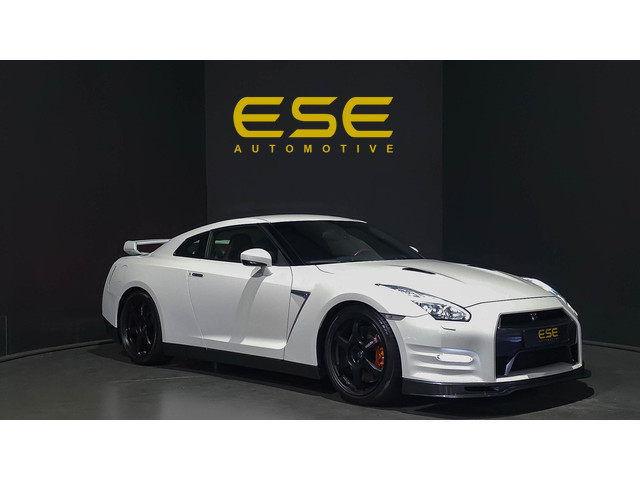 Nissan GT-R
