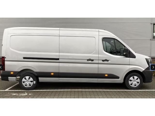 Nissan Interstar