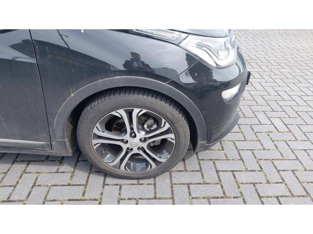 Opel Ampera-e