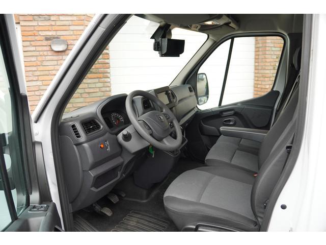 Nissan Interstar