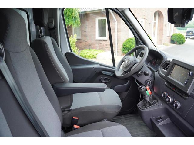 Nissan Interstar