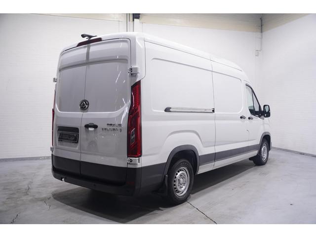Maxus Deliver9