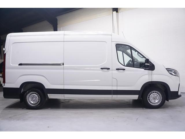 Maxus Deliver9