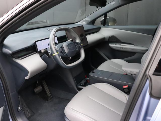 Lynk & Co 02