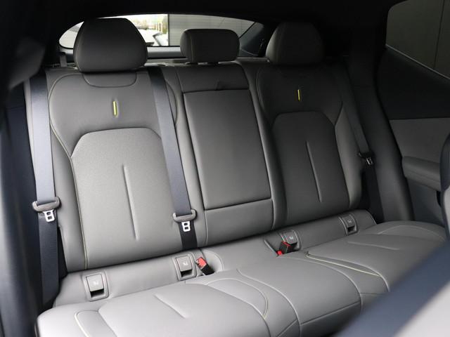 Lynk & Co 02