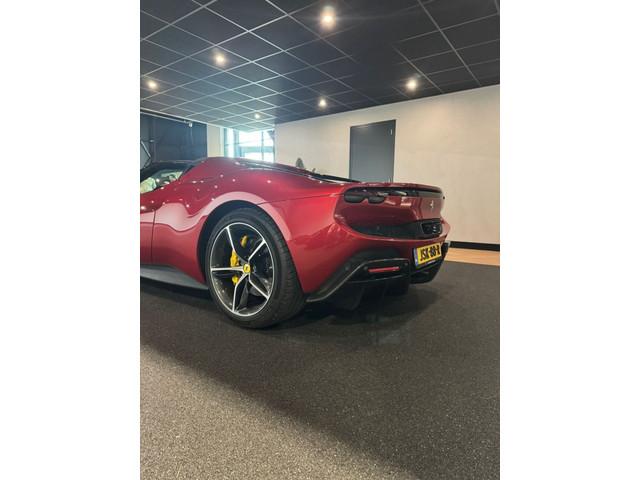 Ferrari 296
