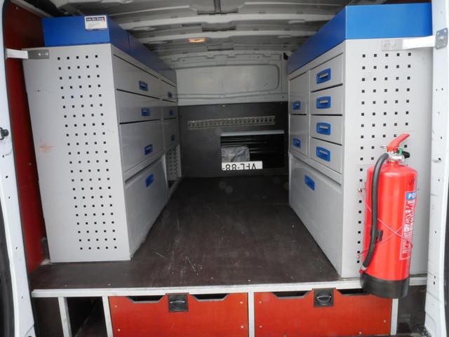 Nissan NV300