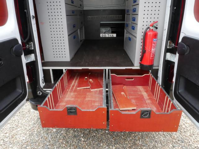 Nissan NV300