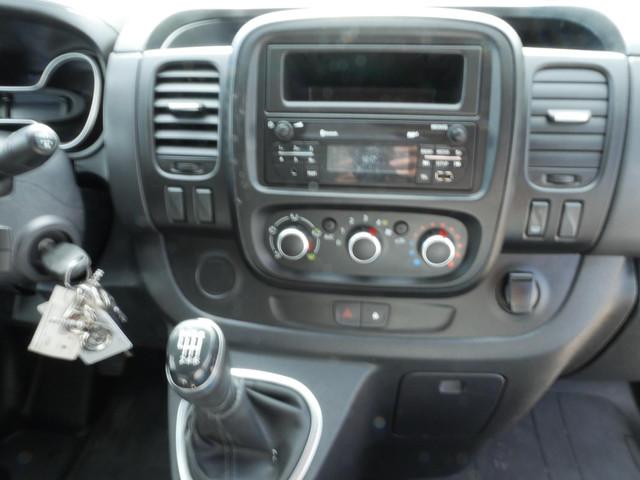 Nissan NV300