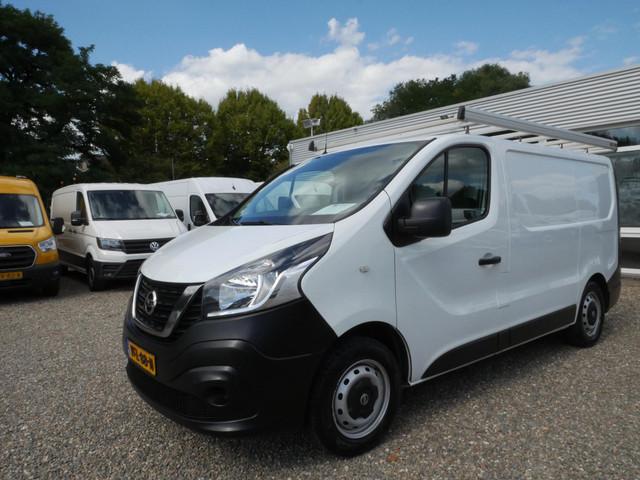 Nissan NV300