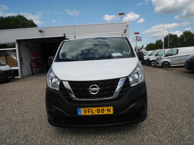 Nissan NV300