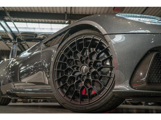 Aston Martin DBS