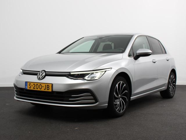Volkswagen Golf 2023 Benzine