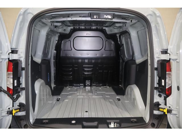 Ford E-Transit Courier