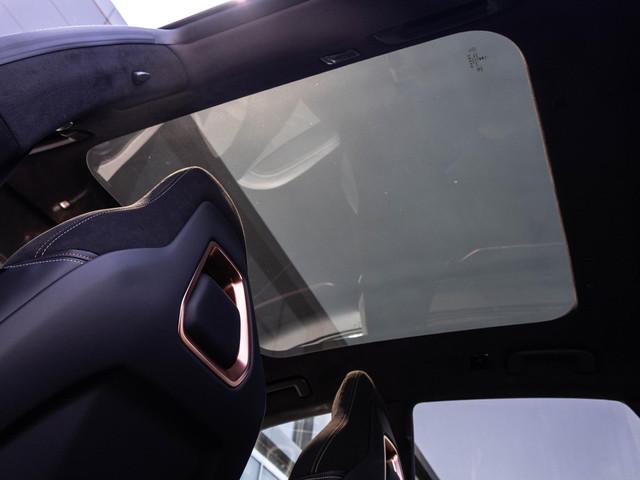 Zeekr 001