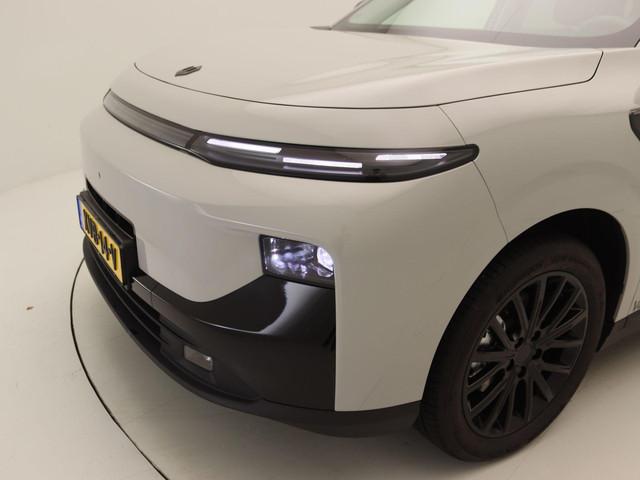 Leapmotor B10