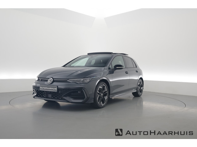 Volkswagen Golf 2024 Benzine