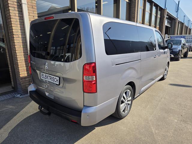 Peugeot e-Traveller