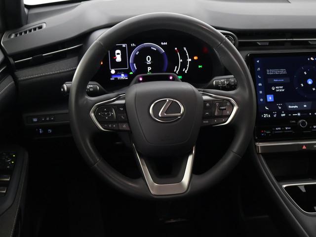Lexus LBX