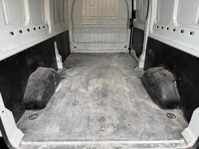 Maxus Deliver9