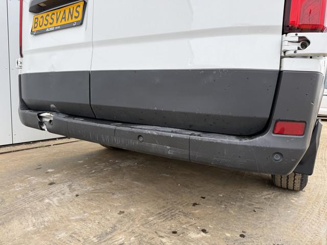 Maxus Deliver9