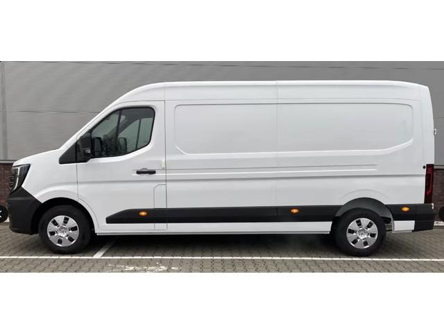 Nissan Interstar