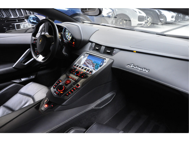 Lamborghini Aventador