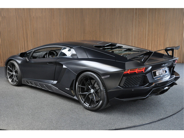 Lamborghini Aventador