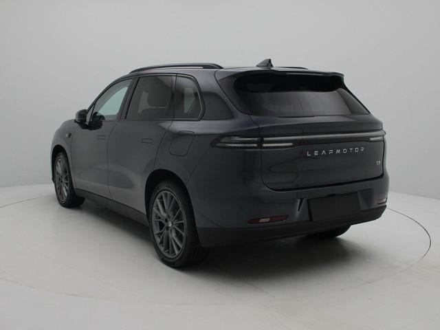 Leapmotor C10