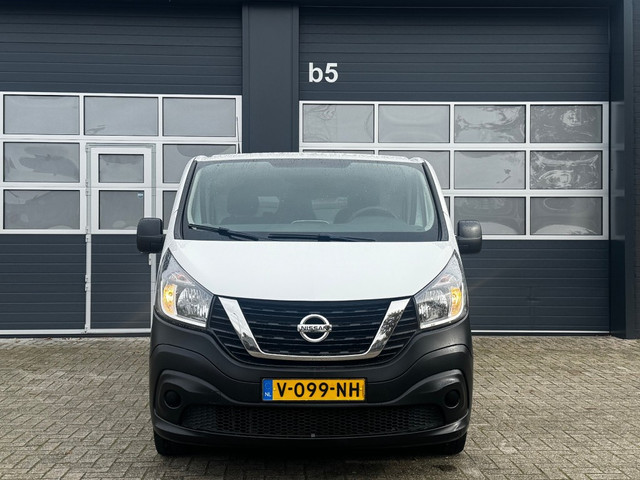 Nissan NV300