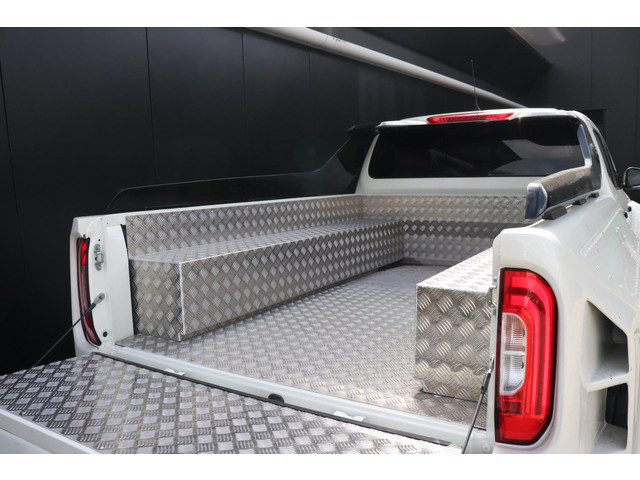 Mercedes-Benz X-Klasse