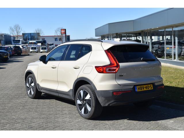 Volvo EX40
