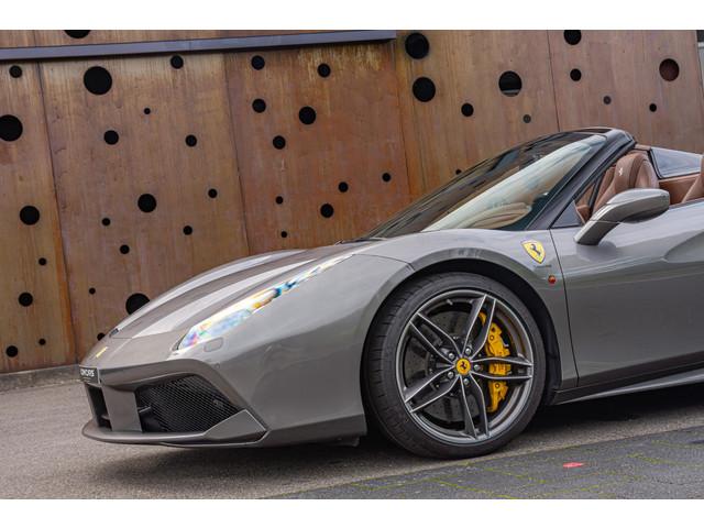 Ferrari 488