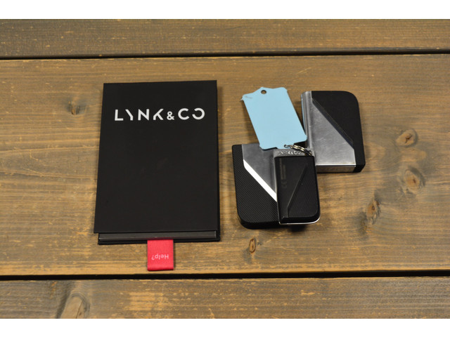 Lynk & Co 01